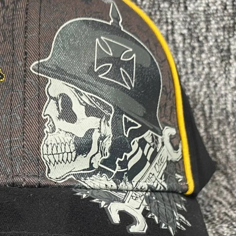 VTG Mac Tools Skull Helmet Wrench Graphic Flex Fit Hat Size M L Black Cap